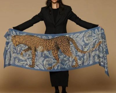 Echarpes en laine bleu motif tigre Eugène